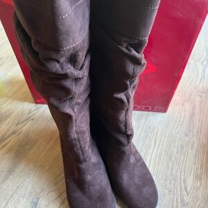 Aerosoles suede boots -New